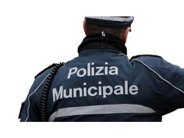 Concorsi: Selezione pubblica per soli esami agente di polizia municipale